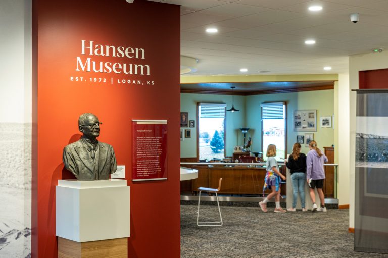 Duane Hansen Museum Members